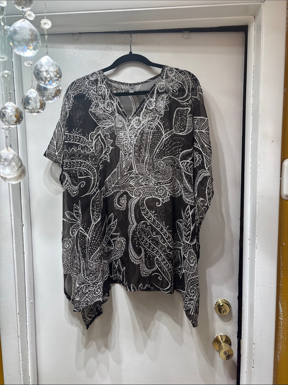 Chico's Black & White Paisley V-Neck Tunic